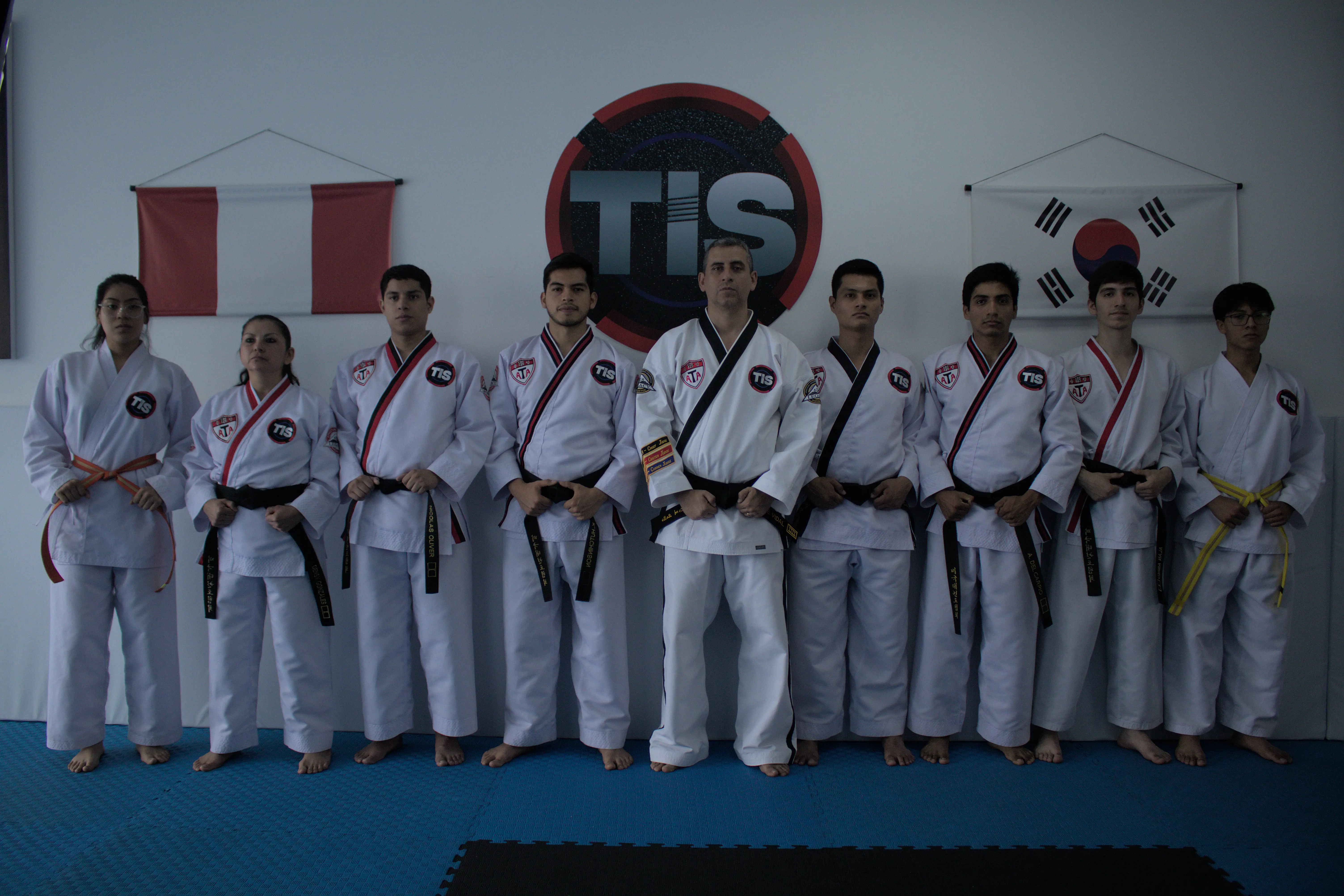 Entrenamiento de artes marciales en TIS - Top International System por Mr. Vidal